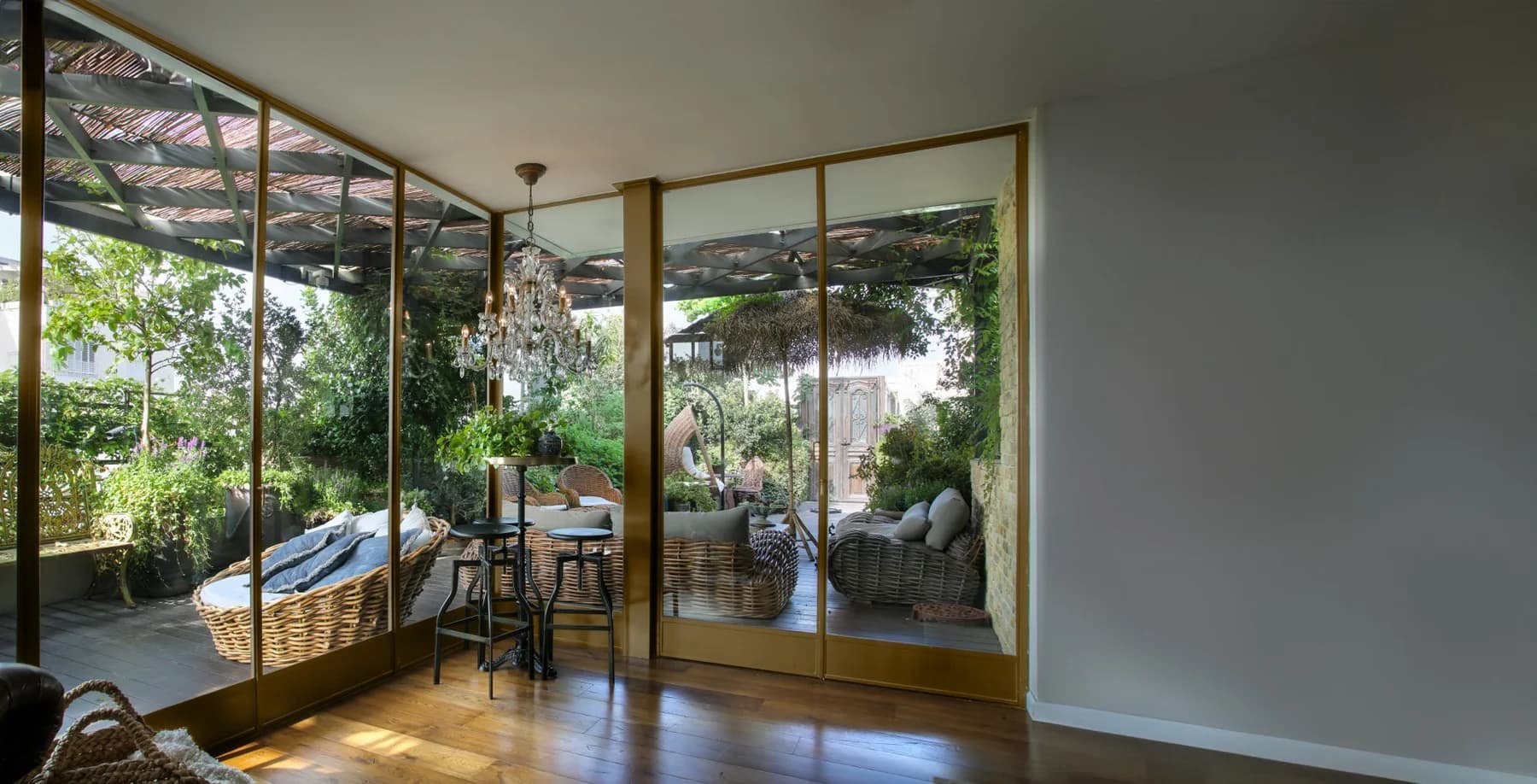 Bronze Hinged Doors, Private Residence