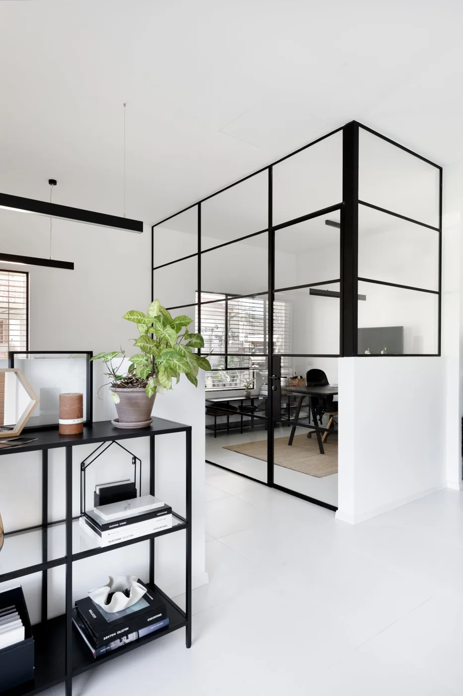 Fixed Windows, private residence